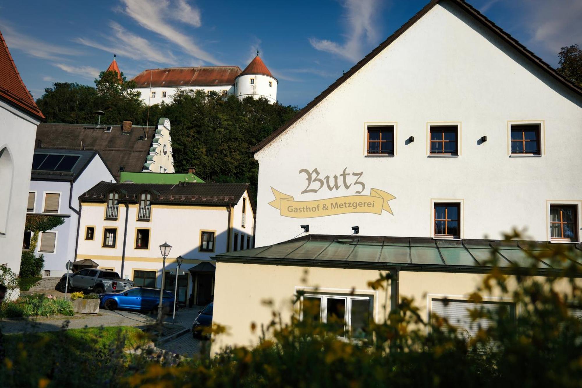 ホテル "Beim Butz" ヴェルト・アン・デア・ドナウ エクステリア 写真